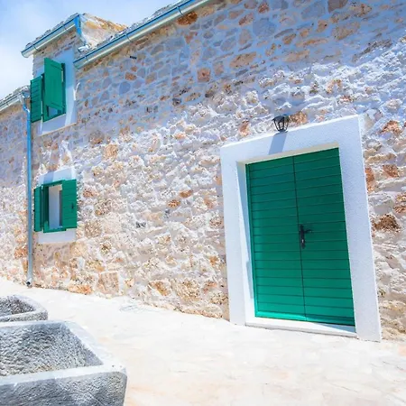 Galjin Dvor Krusevo (Sibenik-Knin)